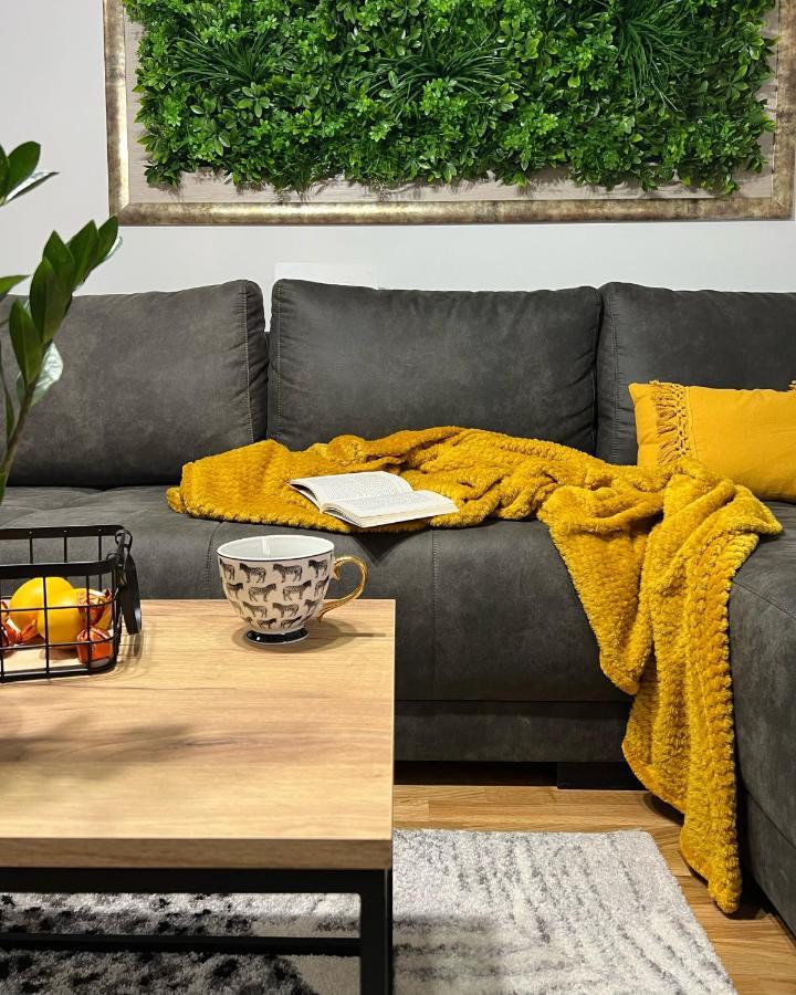 Jungle Lux Apartment Čačak Eksteriør billede