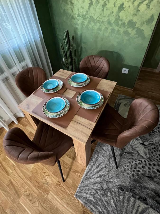 Jungle Lux Apartment Čačak Eksteriør billede
