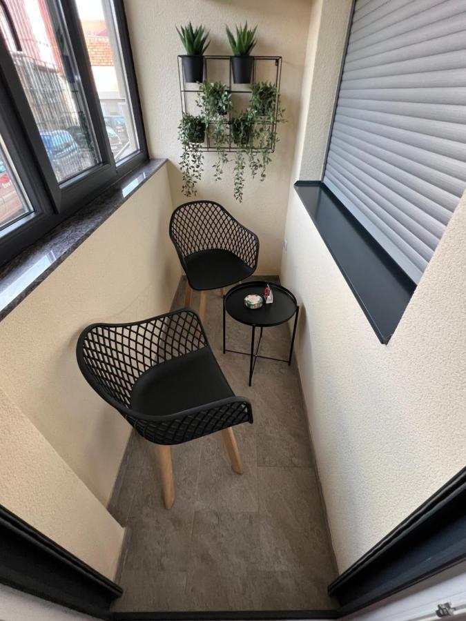 Jungle Lux Apartment Čačak Eksteriør billede