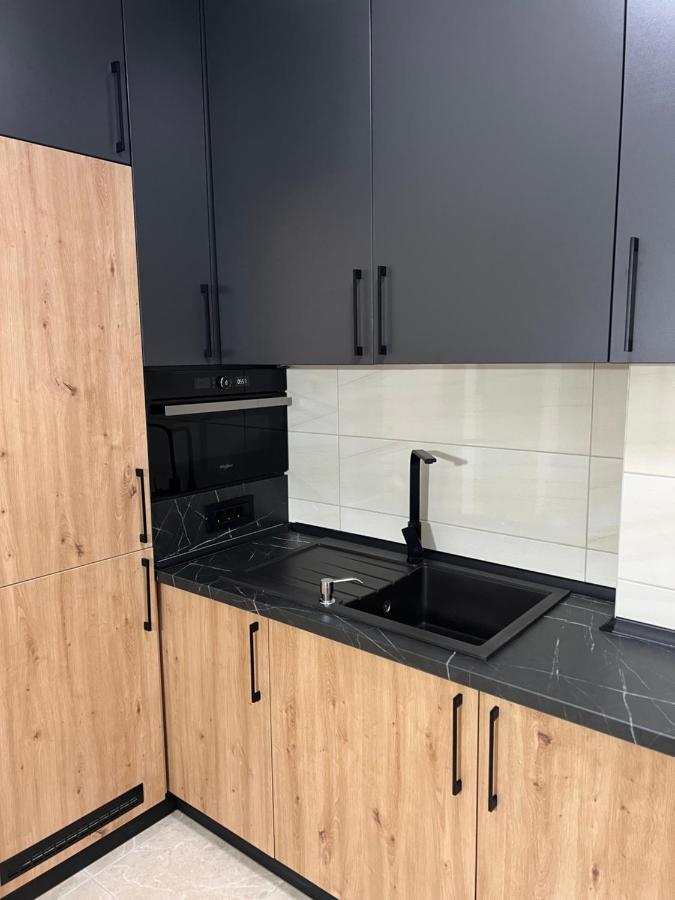 Jungle Lux Apartment Čačak Eksteriør billede